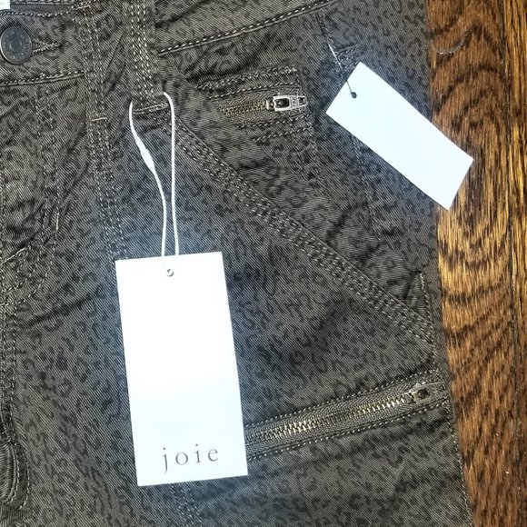 Joie Park Skinny Jeans | cropped leopard-print cotton-blend twill skinny pants - Picture 6 of 8